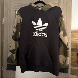 Adidas dark grey/ camo hoodie